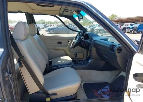 1986 BMW 325 E from USA, damaged, VIN WBAAB5402G9687538